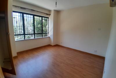 3 Bed Apartment with En Suite in Lavington - 2