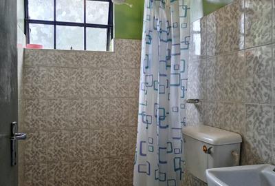 3 Bed House with En Suite in Donholm