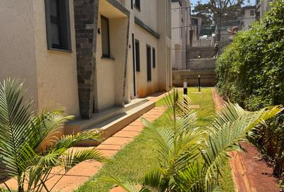 4 Bed Villa with En Suite in Loresho - 3