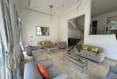 5 Bed Villa with En Suite at Peponi Road