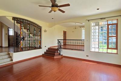 5 Bed House with En Suite in Runda - 4