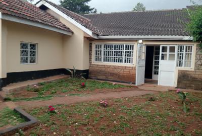 4 Bed House with En Suite at Bomas