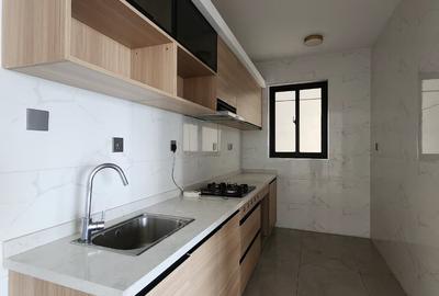 1 Bed Apartment with Swimming Pool in Riverside - 4