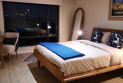 Furnished 2 Bed Apartment with En Suite in Riverside - 3