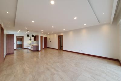 3 Bed Apartment with En Suite at City Park Drive - 4