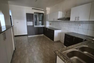 4 Bed Apartment with En Suite at Parklands