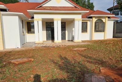 4 Bed House with En Suite in Runda