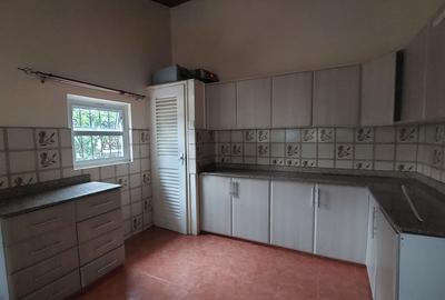 4 Bed House with En Suite in Kileleshwa