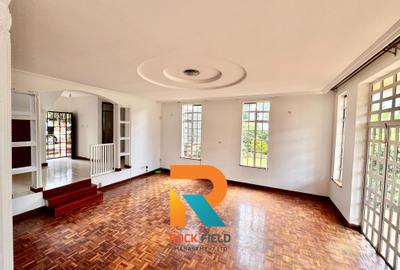 4 Bed Townhouse with En Suite in Rosslyn - 4