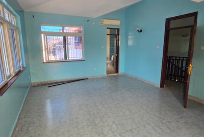 5 Bed Townhouse with En Suite in Nyali Area