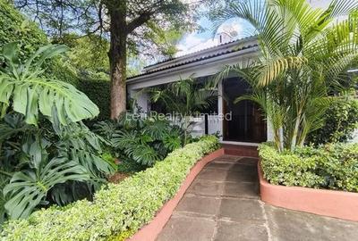 4 Bed Townhouse with En Suite in Kilimani - 2