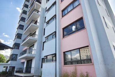 3 Bed Apartment with En Suite in Kilimani - 2