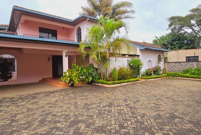 4 Bed Villa with En Suite at Convent Drive