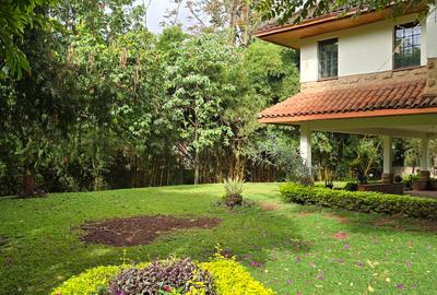 5 Bed House with En Suite at Runda Road - 2