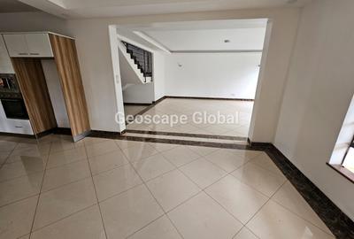 5 Bed House with En Suite in Kitisuru - 4