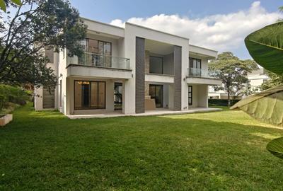 5 Bed Villa with En Suite in Karen