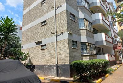 2 Bed Apartment with En Suite at Near Sarit Center
