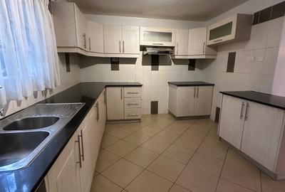 2 Bed Apartment with Parking in Kilimani