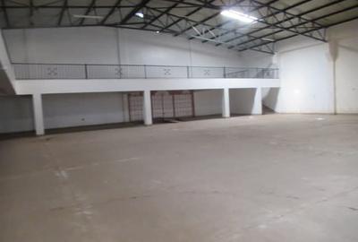 14,000 m² Warehouse in Industrial Area