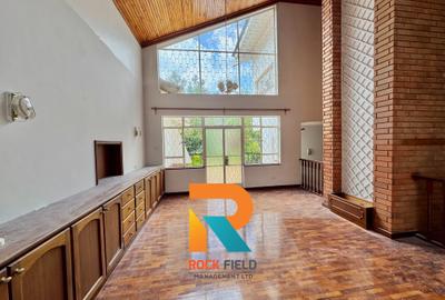 5 Bed Townhouse with En Suite at Mimosa