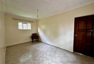 2 Bed Apartment with En Suite in Kitisuru