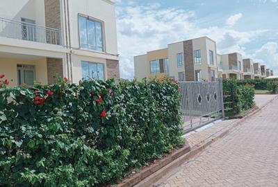 4 Bed House with En Suite at Malaa