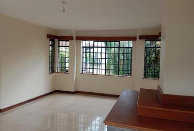 4 Bed House with En Suite at Brookside