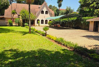 4 Bed House with En Suite at Runda Road