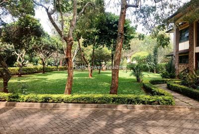 4 Bed House with En Suite in Karen - 2