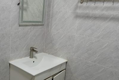 Studio Apartment with Gym at Othaya Road