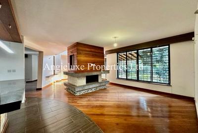 4 Bed House with En Suite at Runda