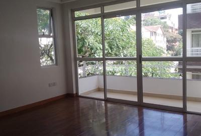3 Bed Apartment with En Suite in Westlands Area - 2