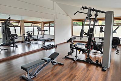 4 Bed Apartment with En Suite at Brookside Drive - 2