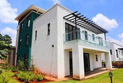 7 Bed Townhouse with En Suite in Kitisuru