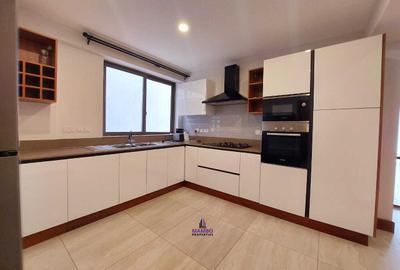 Furnished 3 Bed Apartment with En Suite at Rhapta Rd