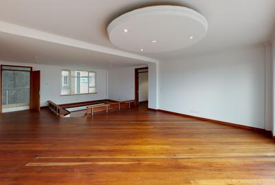 3 Bed Apartment with En Suite at Parklands