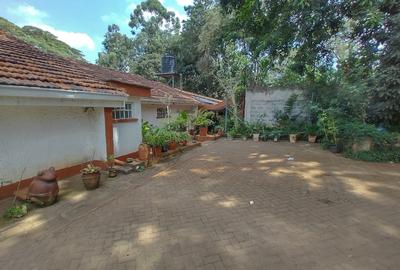 5 Bed House with En Suite at Muthaiga Garden