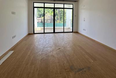 4 Bed Townhouse with En Suite at Lavington - 2