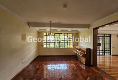 4 Bed House with En Suite in Kitisuru