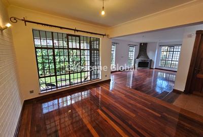 5 Bed Townhouse with En Suite in Spring Valley