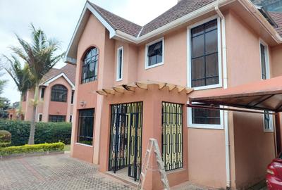 5 Bed Townhouse with En Suite at Muthangari Drive