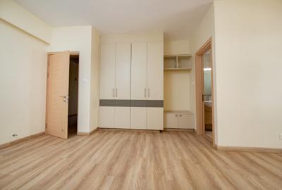 1 Bed Apartment with Swimming Pool in Kileleshwa - 2