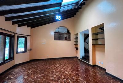 4 Bed Townhouse with Staff Quarters at Ole Dume Rd - 4