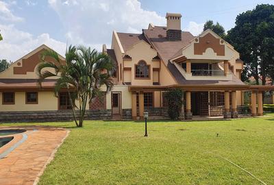 5 Bed Townhouse with En Suite in Runda - 2