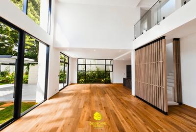 5 Bed House with En Suite in Runda - 3