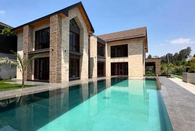 4 Bed Villa with En Suite in Runda