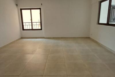 1 Bed Apartment with En Suite at Rhapta Road