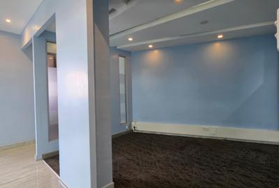 1,242 ft² Commercial Property with Service Charge Included in Westlands Area - 3