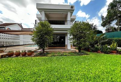 4 Bed House with En Suite at Runda