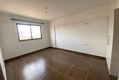 2 Bed Apartment with En Suite in Rhapta Road